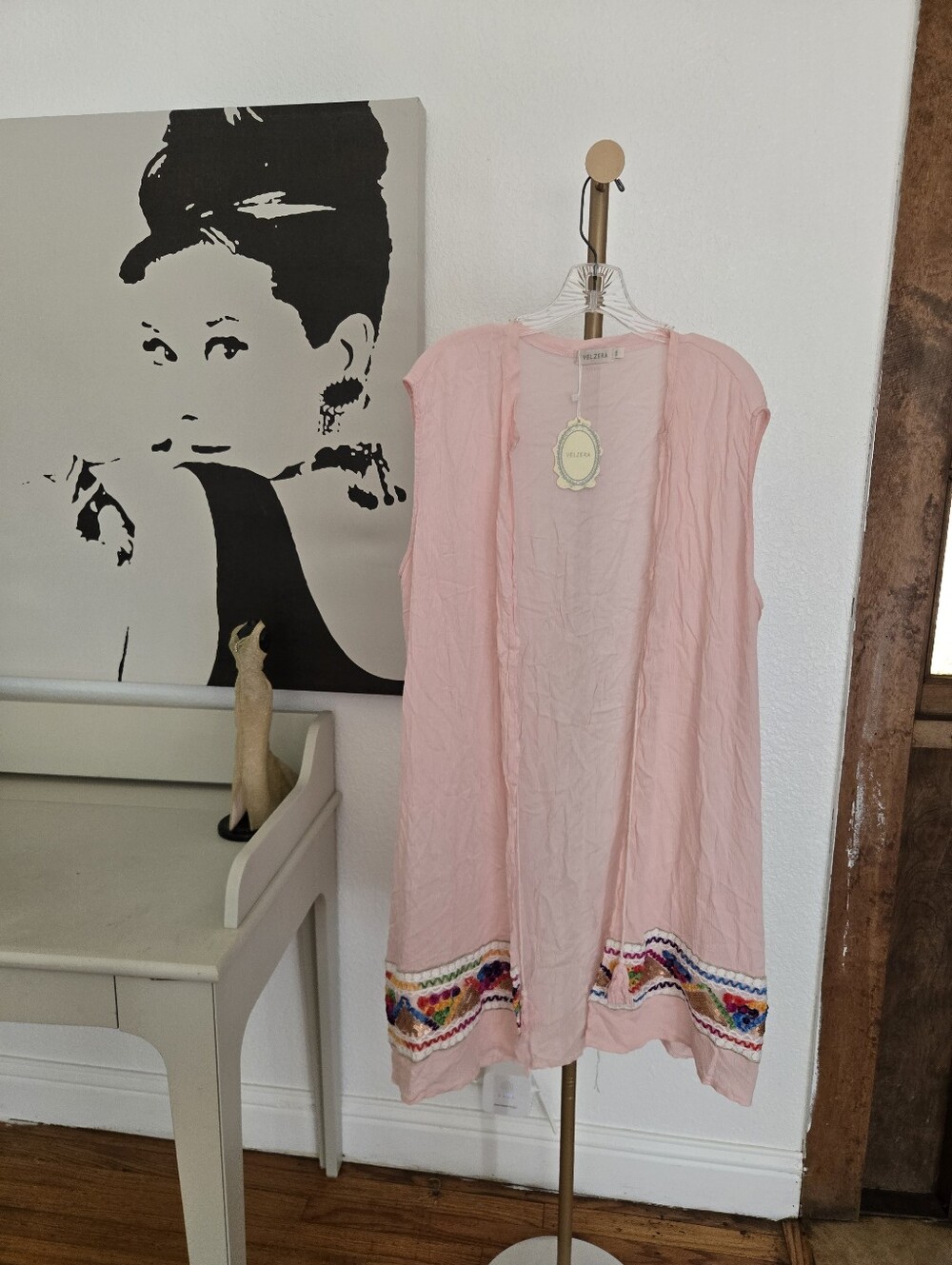 NWT Velzera Light Pink Embroidered Sleeveless Kimono Cardigan Size 2XL